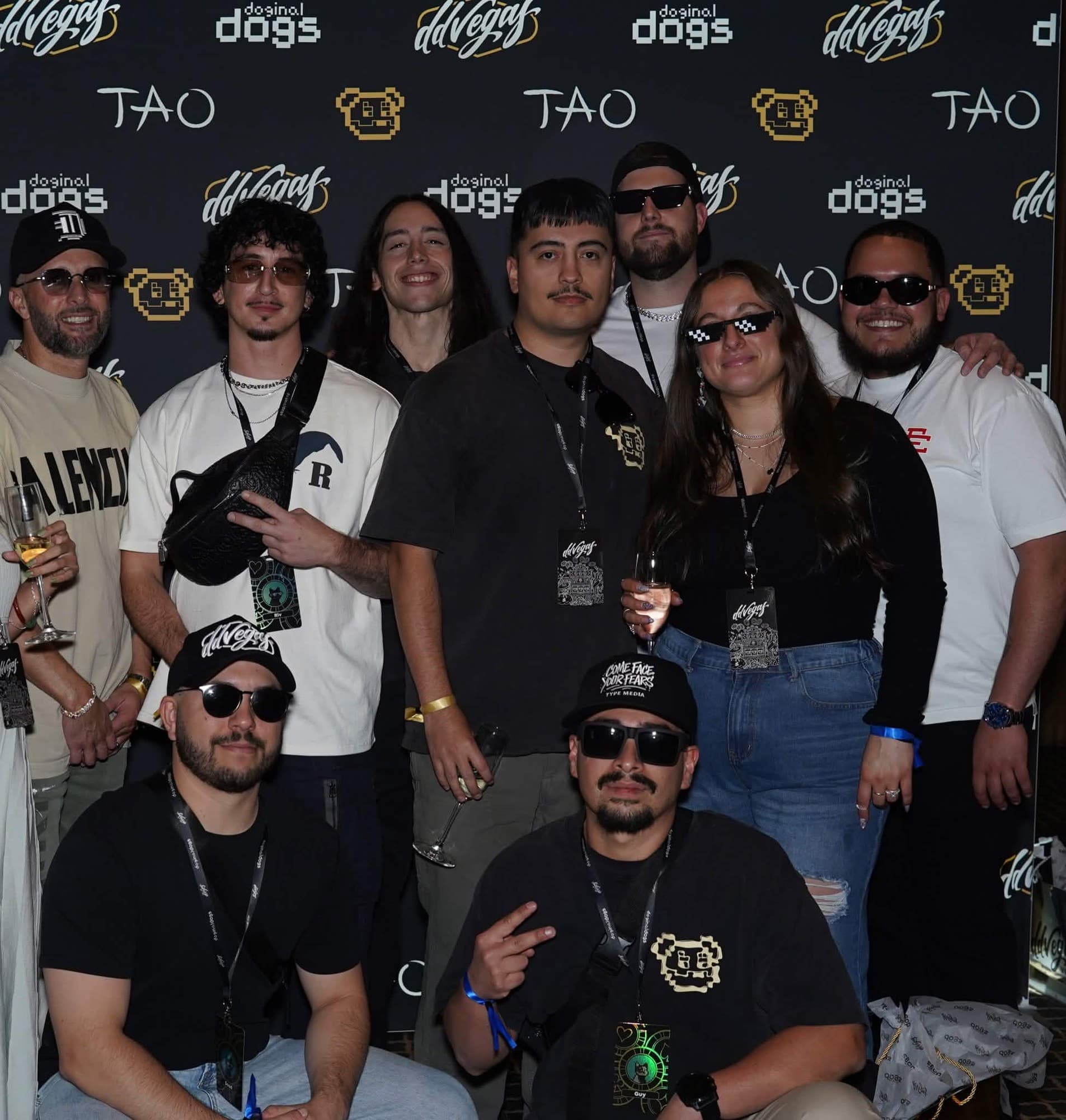 Raf (Rafmeta) with the Doginal Dogs community at DDVegas Doginal Dogs community at DDVegas TAO — Raf (Rafmeta) in the room